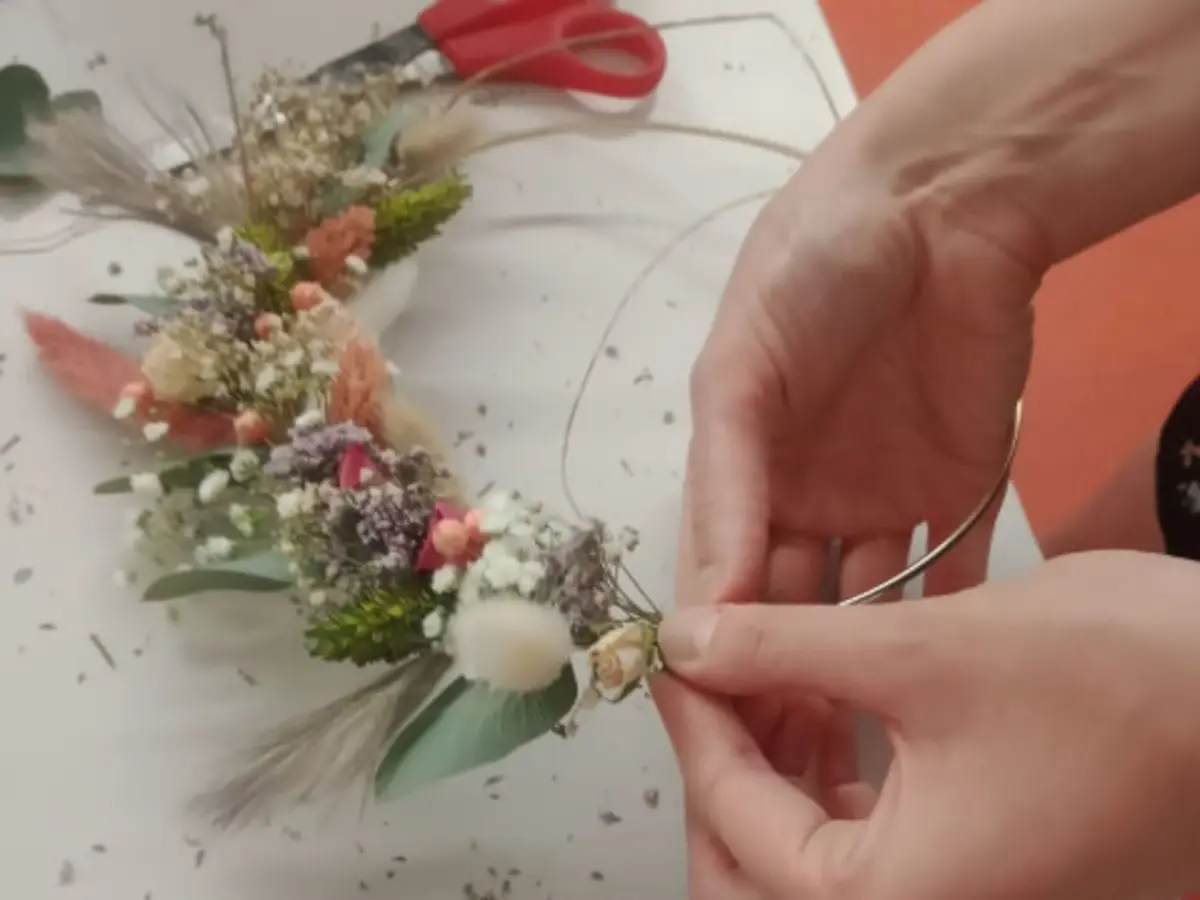 Atelier couronne de fleurs séchées à Strasbourg (67)
