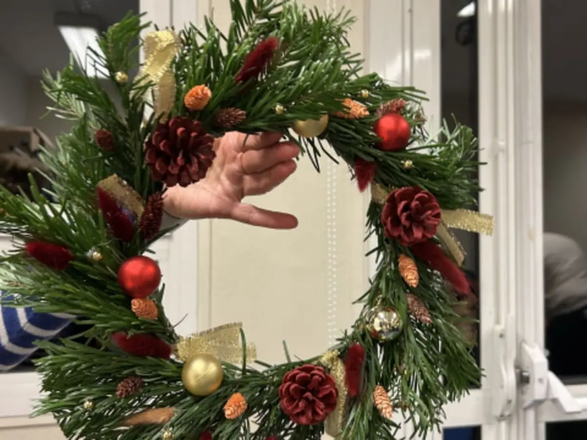 Atelier couronne de Noël en sapin frais à Toulouse (31)