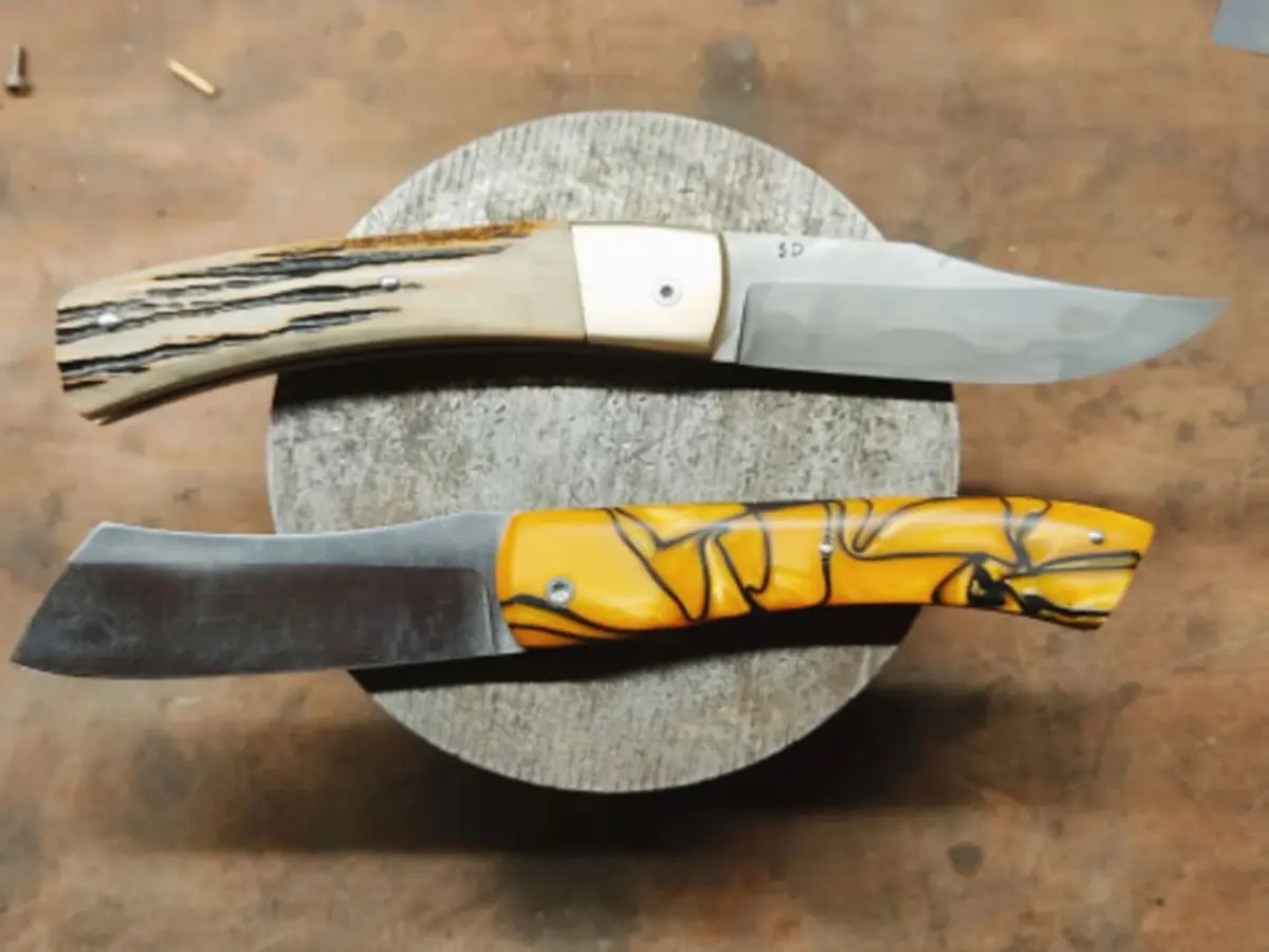 Atelier couteau fixe à Civens (42)