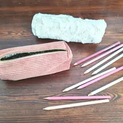 Atelier couture création d'une trousse à Nancy (54)