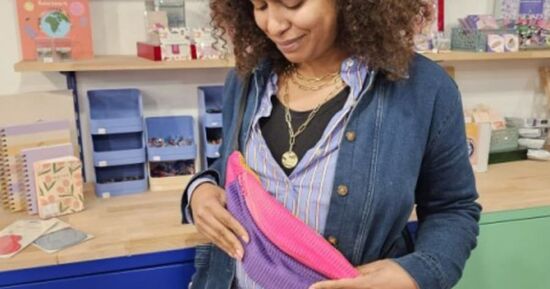 Atelier couture d'une banane &agrave; Romainville (93)