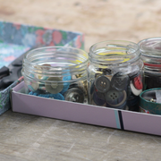 Atelier couture main - Accroches et boutons pression