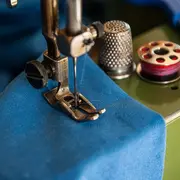 Atelier couture pour les séniors