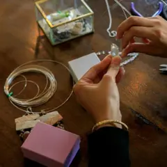 Atelier créatif bijoux et café à Tarare (69)