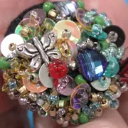 Atelier créatif - Broderie de perles sur bouton