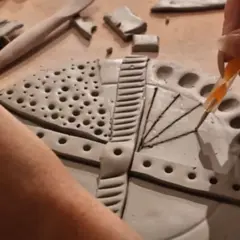 Atelier créatif de sculpture argile à la Fondation Cherqui (93)