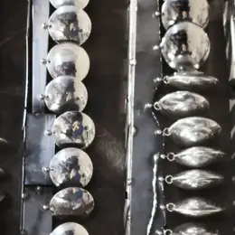 Atelier créatif en famille - Les boucles d'oreille de La Reine des Poubelles