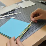 Atelier Créatif - Les Petits Carnets (initiation à La Reliure En Charnière Piano)