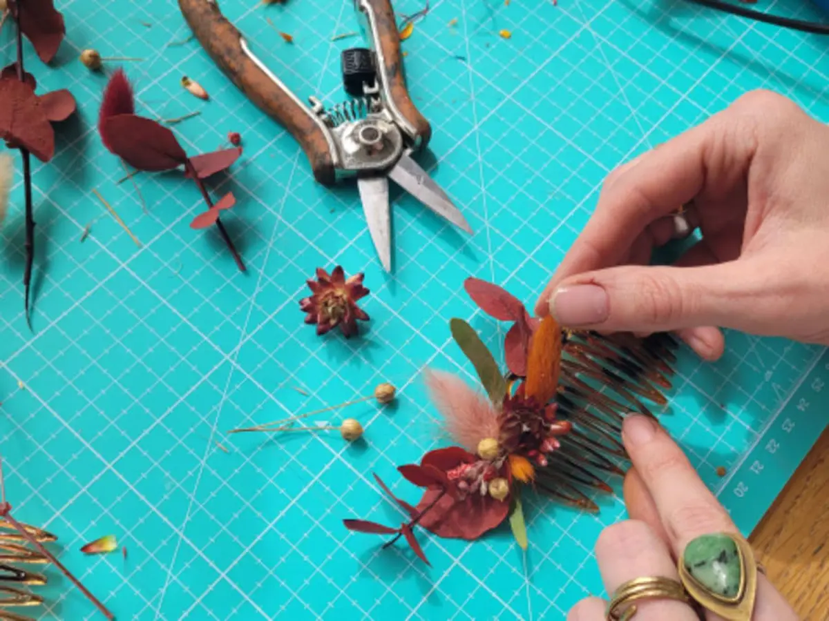 Atelier création accessoire de coiffure végétalisé à Lyon 2ème