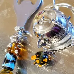 Atelier création d'objets d'art de la table en verre filé (69)