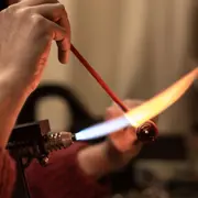 Atelier création d'objets en verre filé à  Val d'Oingt (69)