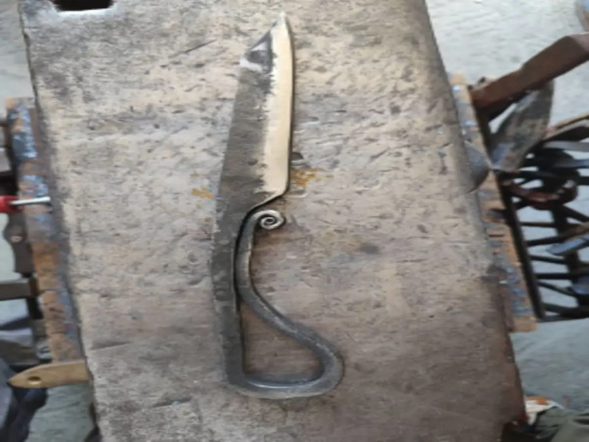 Atelier Création d'un Couteau Médiéval à Romans-sur-Isère (26)
