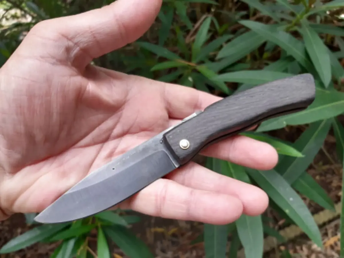 Atelier création d'un couteau pliant à Montagut (64)