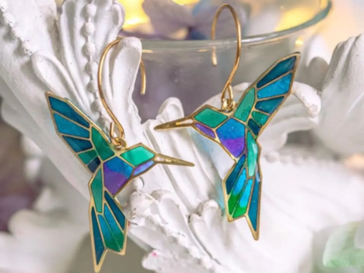 Atelier création d'un duo de bijoux vitrail à Paris 2ème