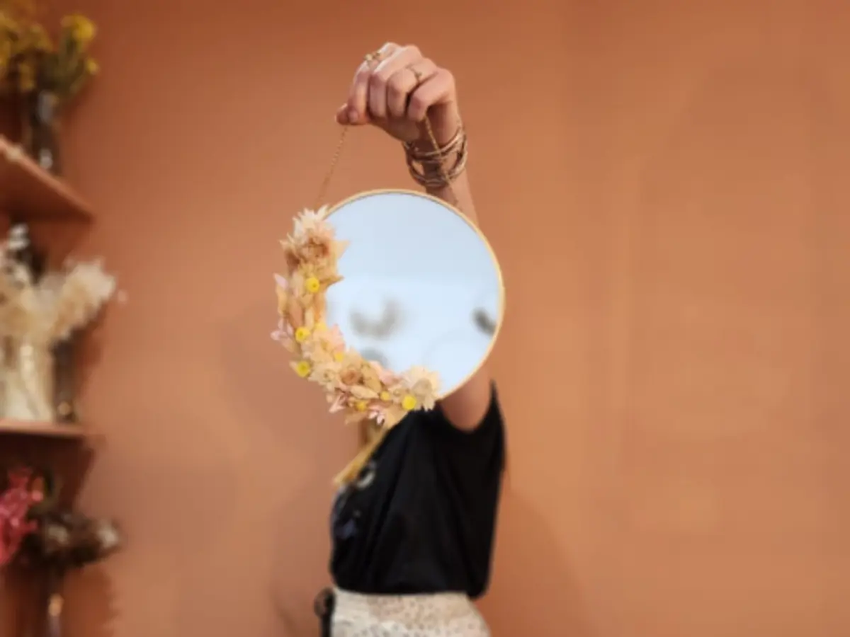 Atelier création d'un miroir fleuri à Mouvaux (59)