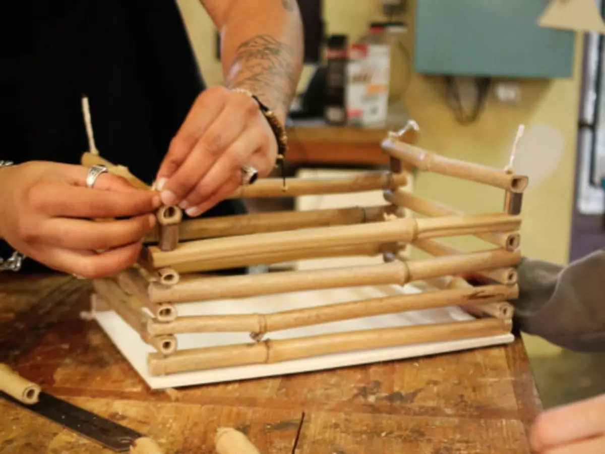 Atelier création d'un objet en bambou à Lahage (31)