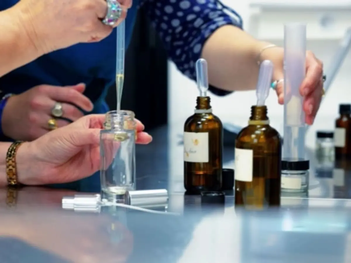 Atelier création d'un parfum à Chambéry (73)