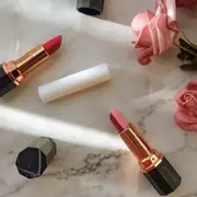 Atelier création d'un rouge et baume à lèvres à Paris 1er