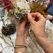 Atelier création d'une couronne de fleurs séchées à Meudon (92)