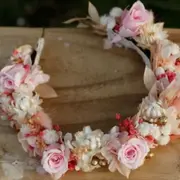 Atelier création d'une couronne de fleurs séchées à Paris 1er