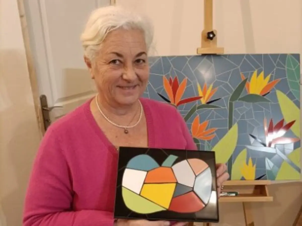 Atelier création d'une mosaïque en faïence à Niévroz (01)