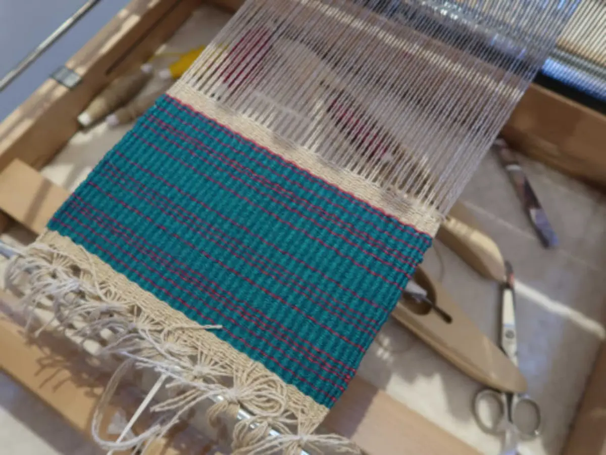 Atelier création d'une pochette tissée à Paris 20ème