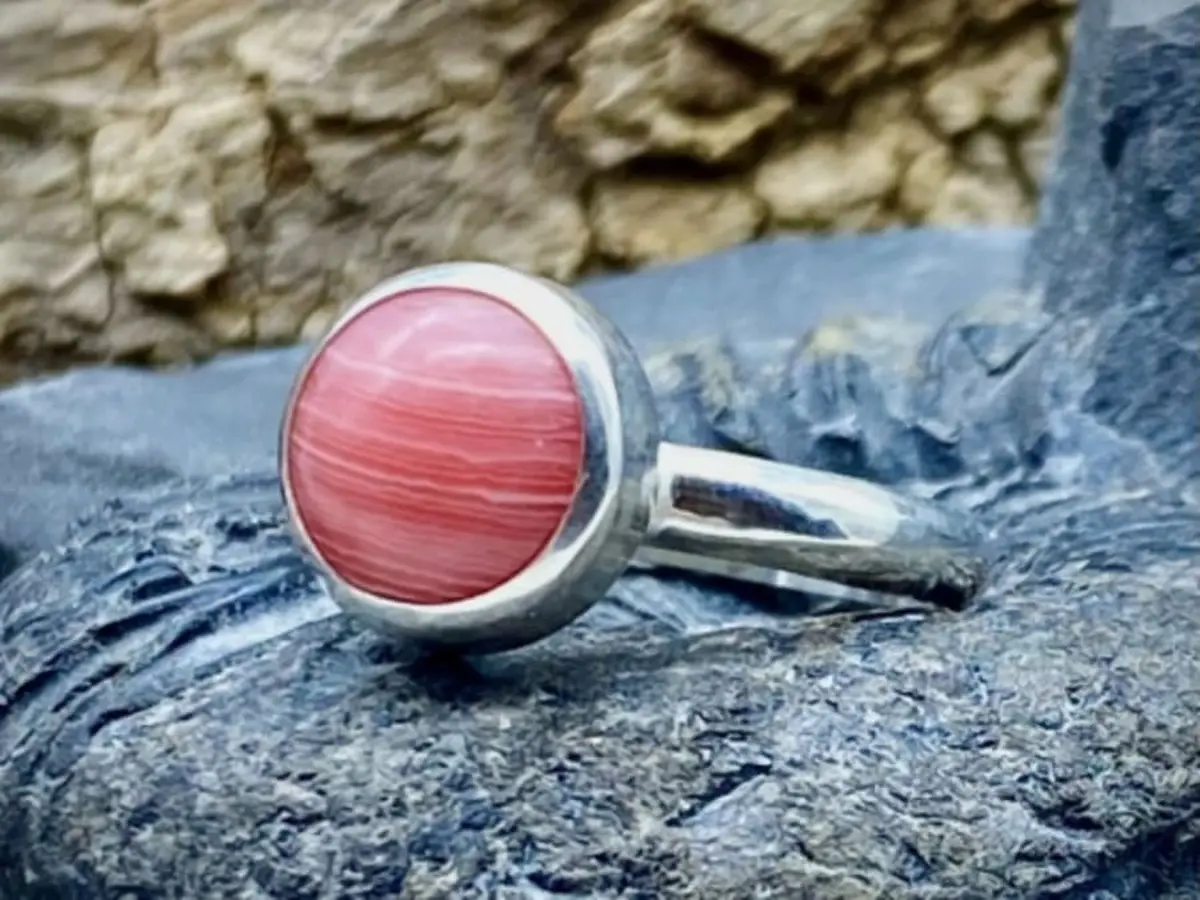 Atelier création de bague sertie à Strasbourg (67)