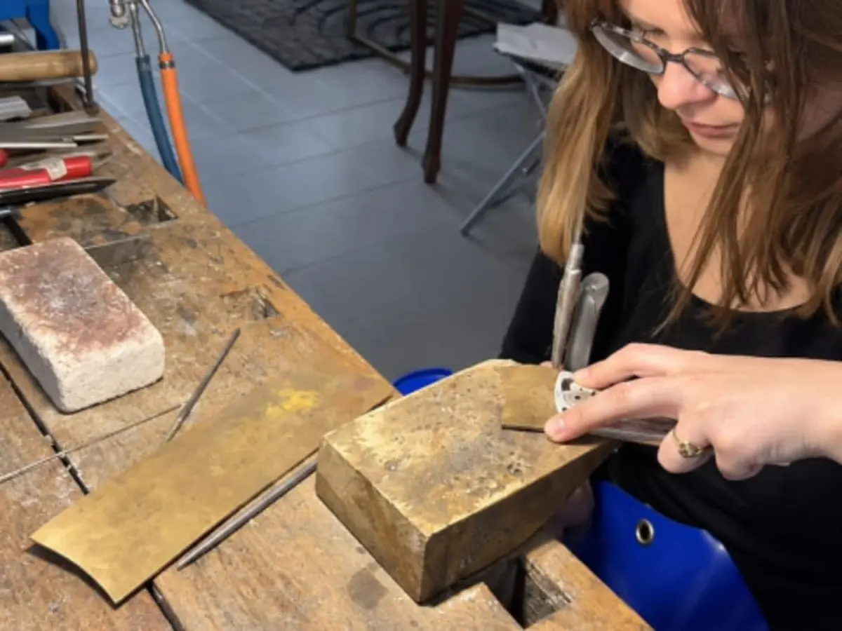 Atelier création de bijoux en argent ou laiton à Metz (57)