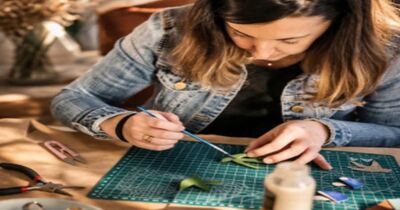 Atelier cr&eacute;ation de bijoux en cuir upcycling &agrave; Graulhet (81)