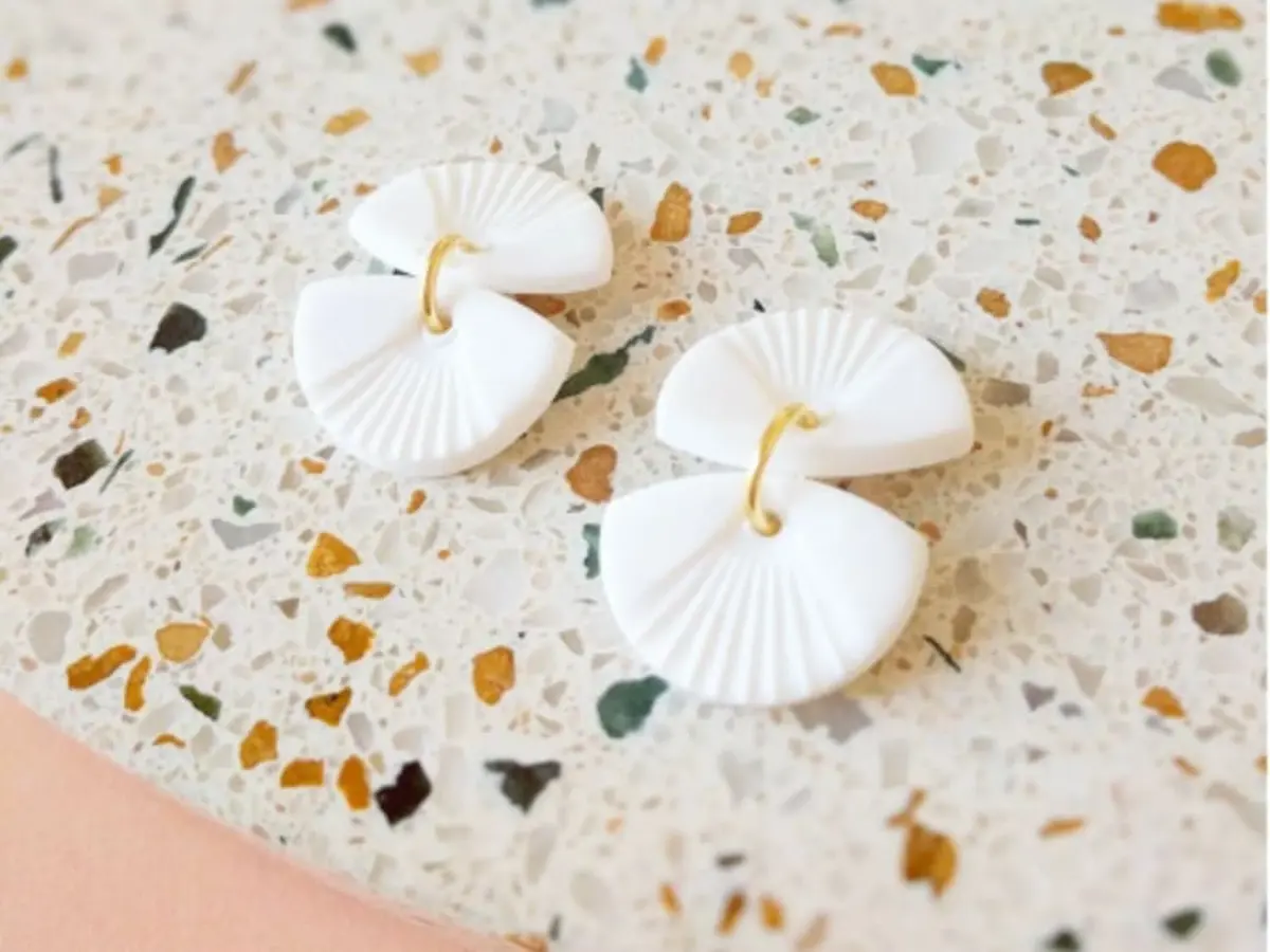 Atelier cr&eacute;ation de boucles d'oreilles au Bouscat (33)