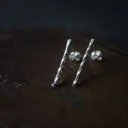 Atelier création de boucles d’oreilles en argent à Toulouse (31)