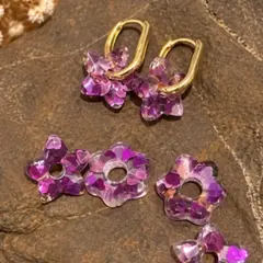 Atelier création de boucles d'oreilles en résine à Lyon 1er