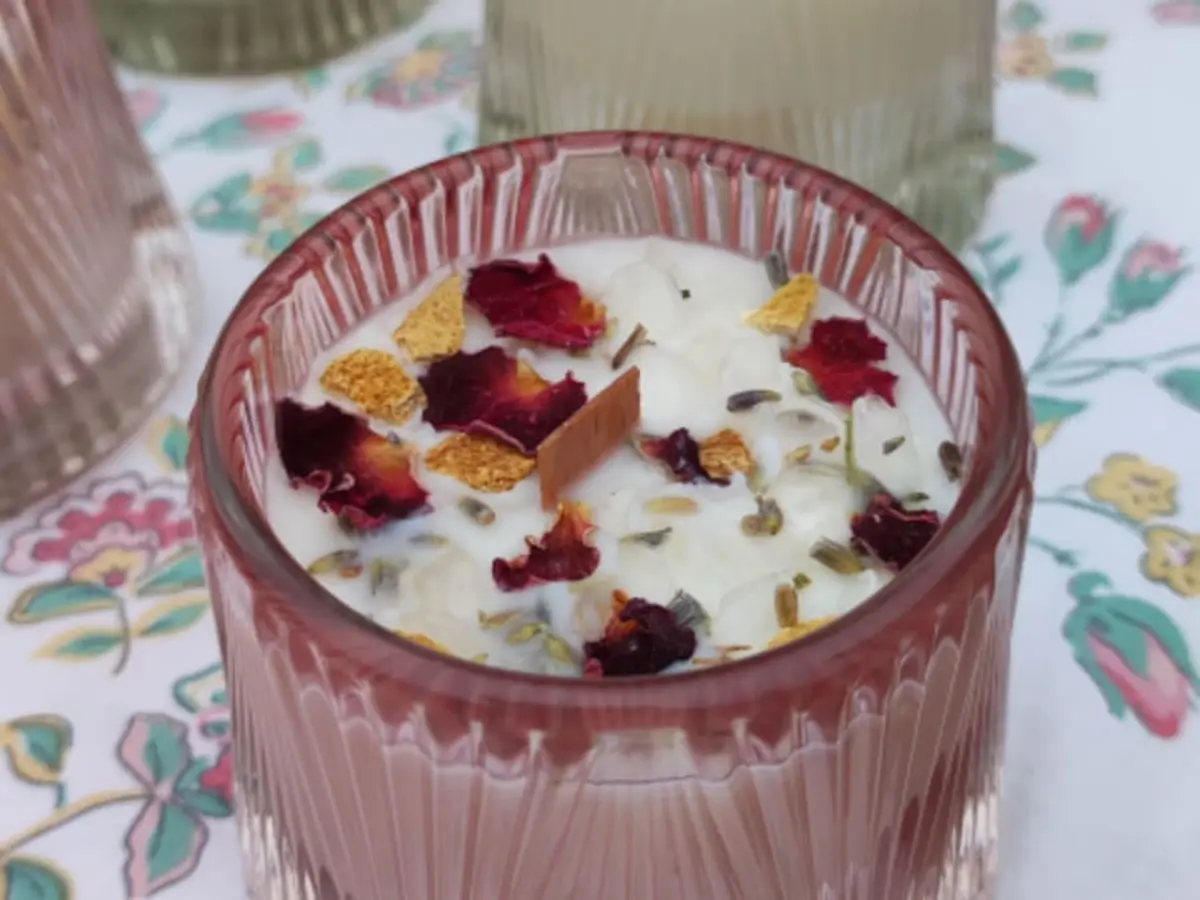 Atelier création de bougie florale à Mirmande (26)