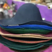 Atelier création de chapeau à Gorbio (06)