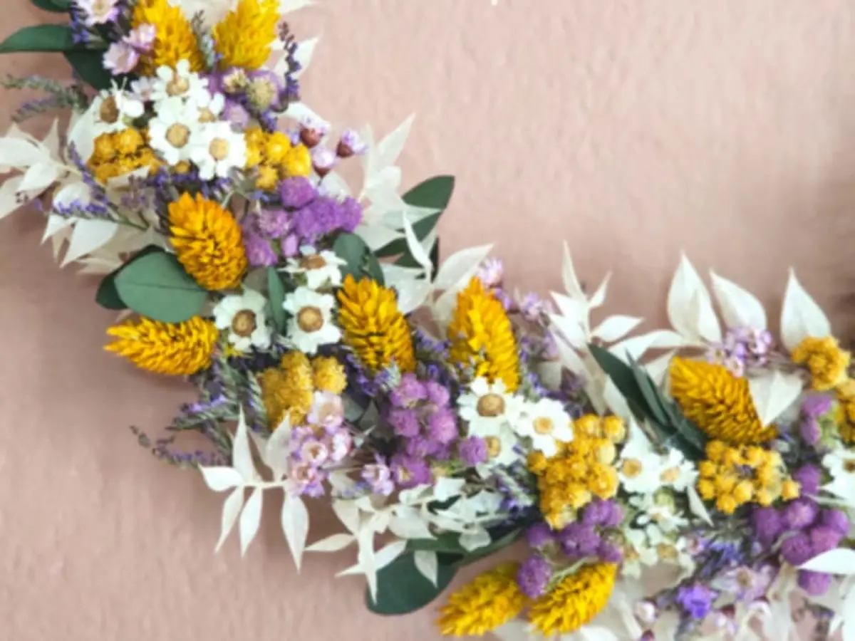 Atelier création de couronne en fleurs séchées à Mouvaux (59)