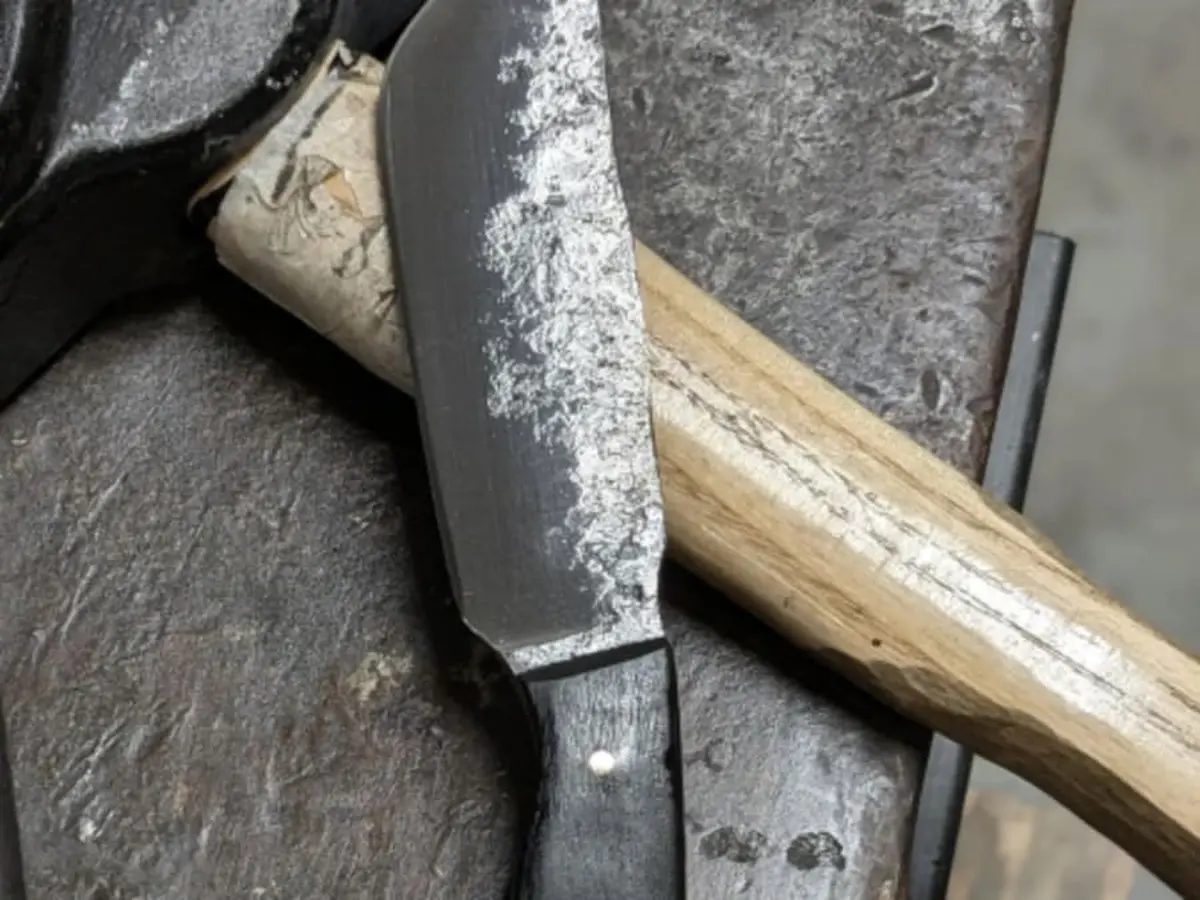 Atelier création de couteau droit ou kiridashi à Vaugneray (69)