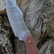 Atelier création de couteau en acier Damas à Valcivières (63)