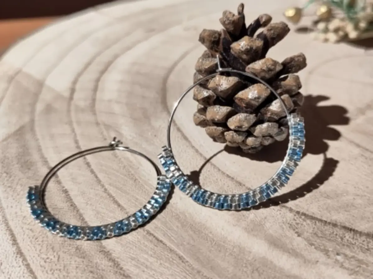 Atelier création de Créoles en perles tissées à Nantes (44)