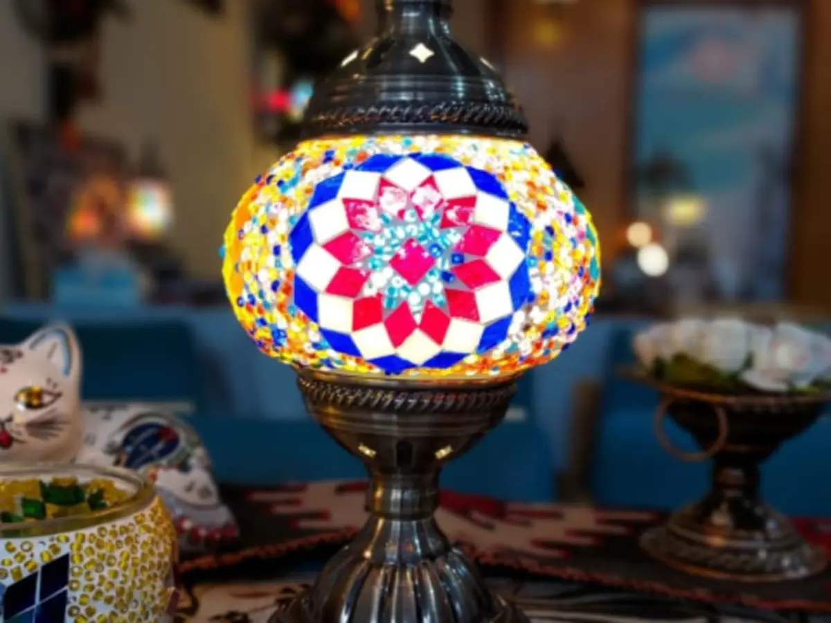 Atelier création de lampe en mosaïque à Villeurbanne (69)