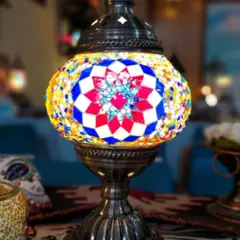 Atelier création de lampe en mosaïque à Villeurbanne (69)