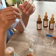 Atelier création de parfum parent/enfant à Paris 4ème