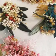 Atelier création de peigne en fleurs séchées à Marseille 5ème