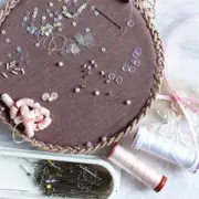 Atelier d'initation à la broderie perlée à Villandry (37)