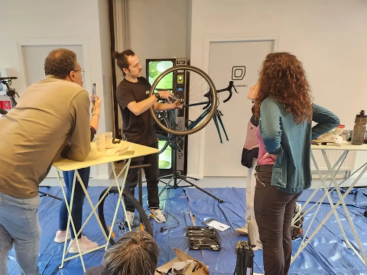 Atelier d’initiation à la réparation de vélo à Paris 19ème