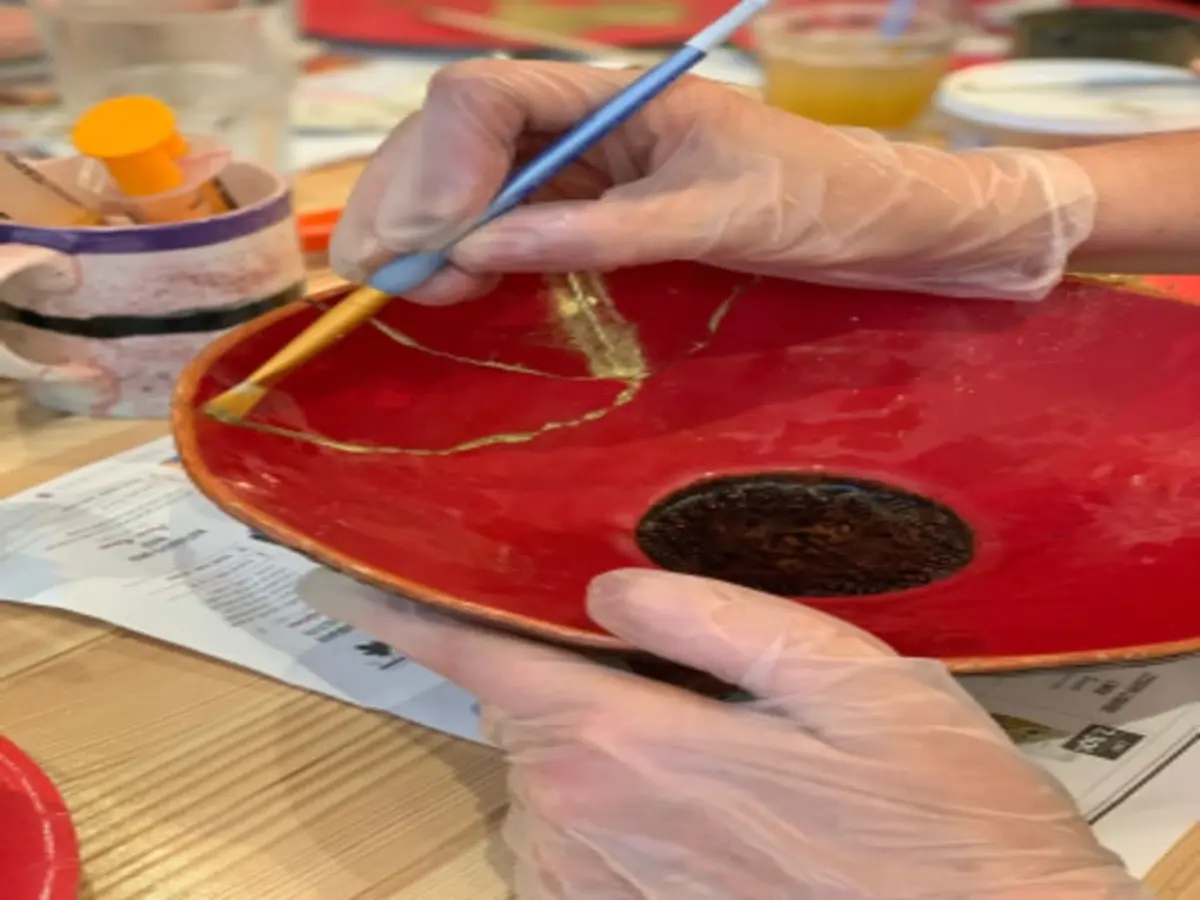 Atelier d'initiation au Kintsugi à Paris 17ème