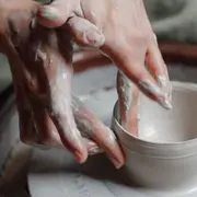 Atelier d'initiation au modelage en céramique à Bressuire (79)