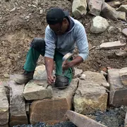 Atelier de découverte : construction en pierre sèche
