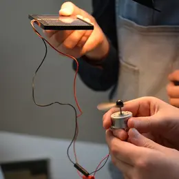 Atelier de la science Becquerel en vacances!, atelier photovoltaïque