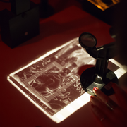 Atelier de photographie argentique noir et blanc et de tirage en chambre noire