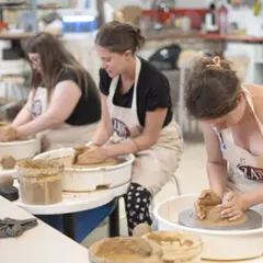 Atelier de tournage en poterie à Béziers (34)